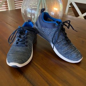 Vionic women’s orthotic lace up shoe